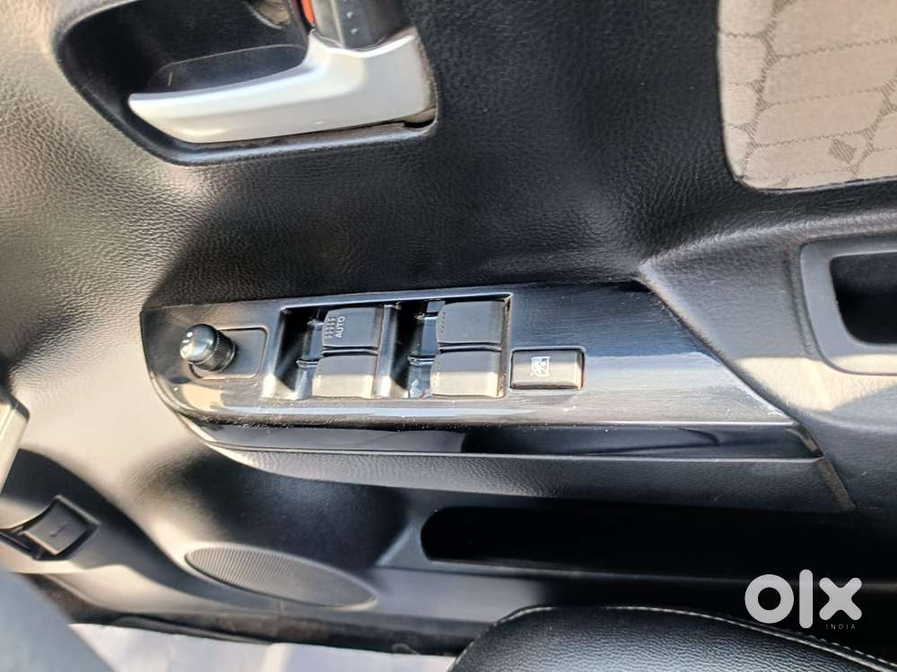 Maruti Suzuki Wagon R Vxi 1.0, 2018, Petrol