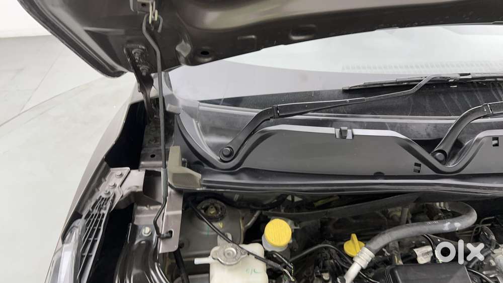 Nissan Magnite 1.0 Xv Executive, 2021, Petrol