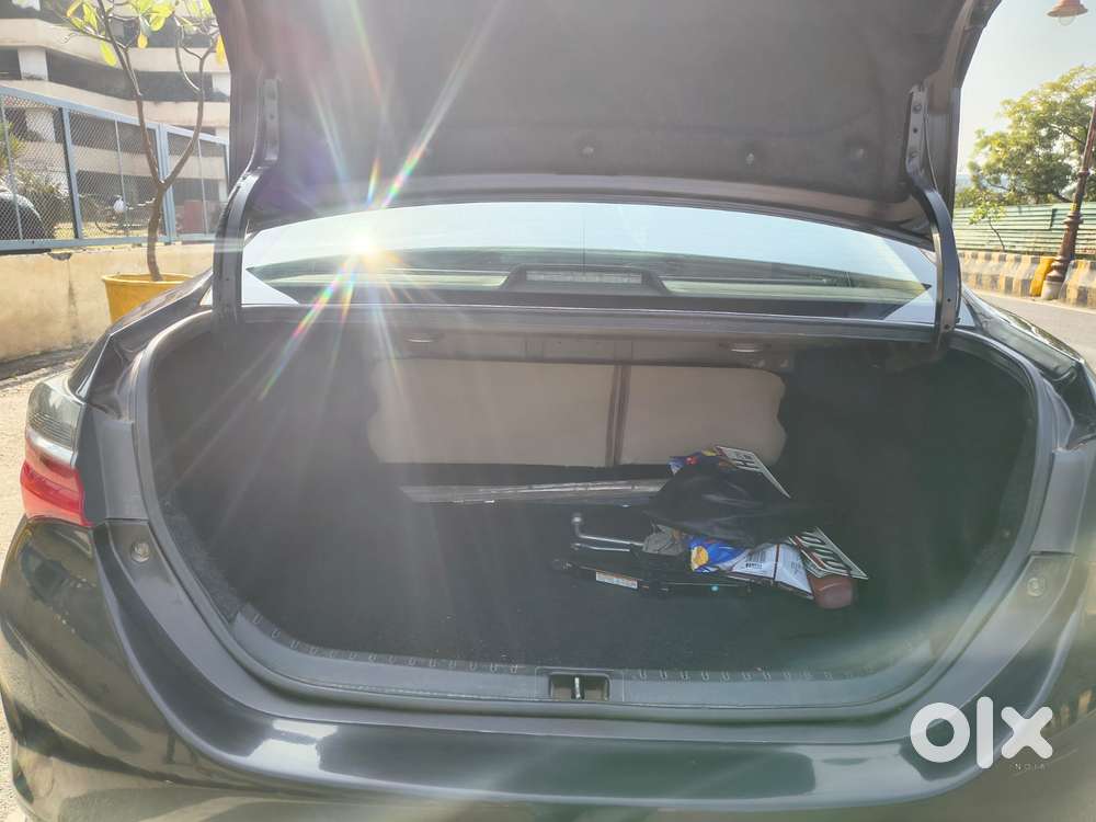 Toyota Corolla Altis 1.8 G Cvt, 2017, Cng & Hybrids