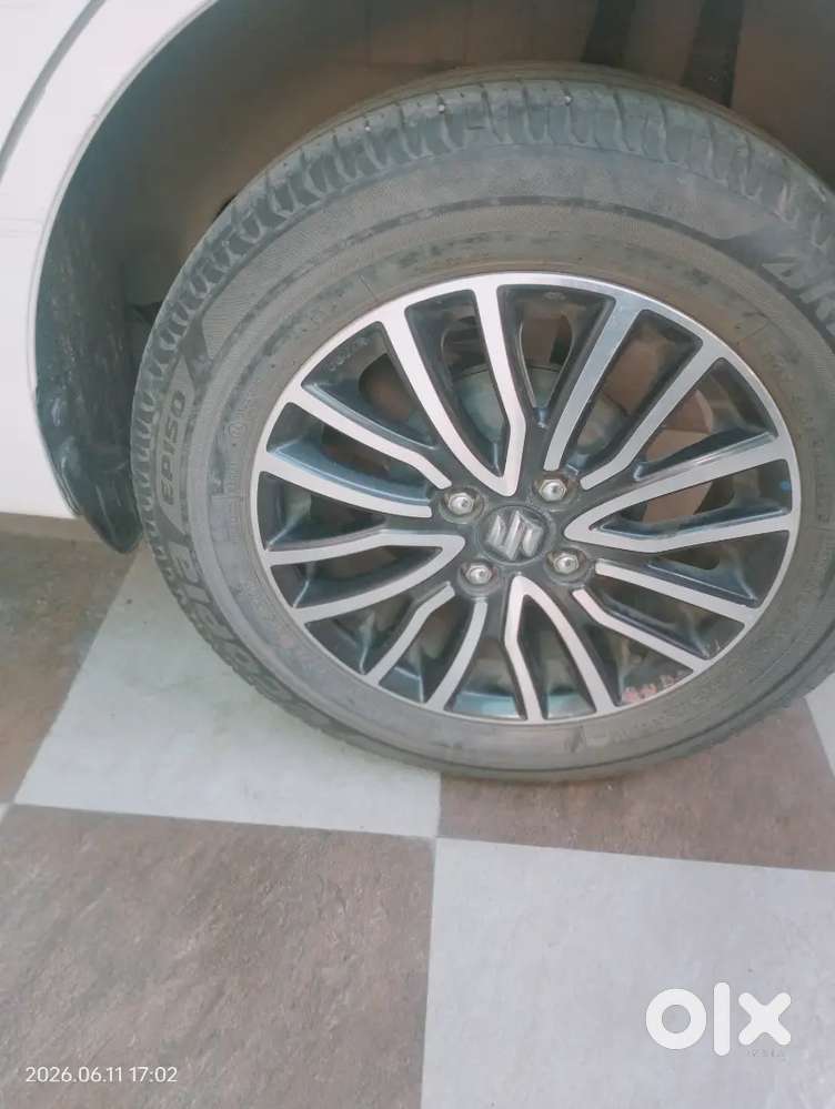 Maruti Suzuki Dzire 2017 Petrol 32000 Km Driven