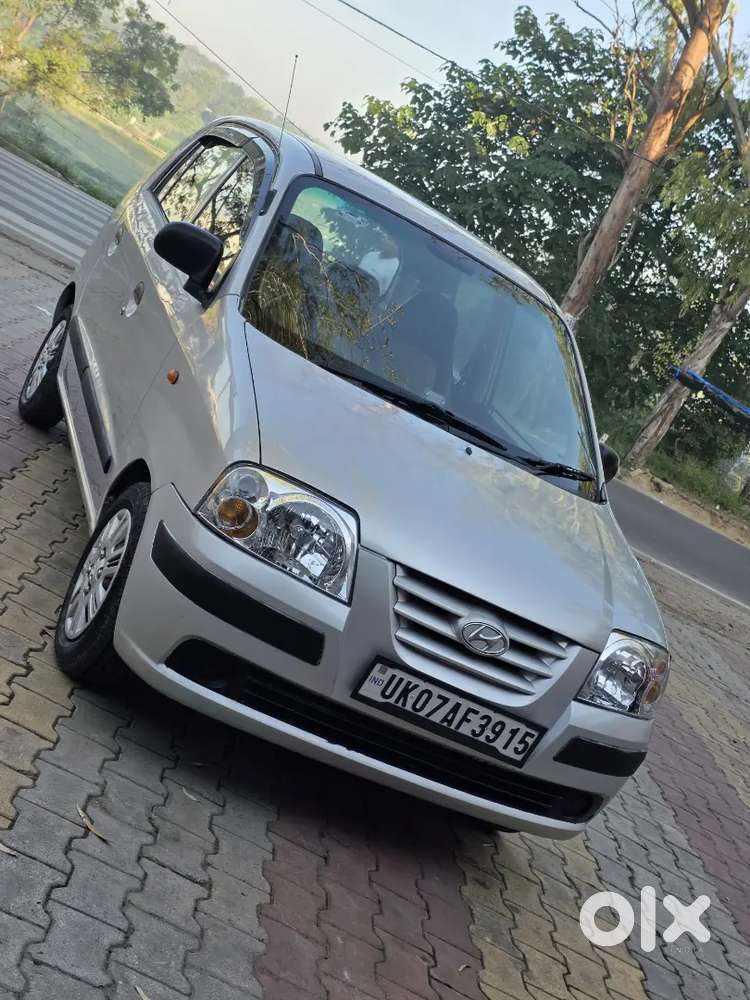 Hyundai Santro Xing
1st Owner 
Full Insurance 
Dono Chabi 
Dono Remote