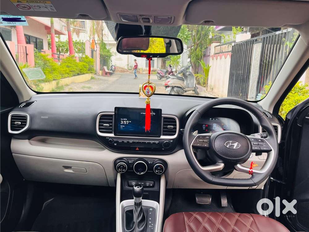 Hyundai Venue – Showroom Condition  Well Maintained  Non Accidental