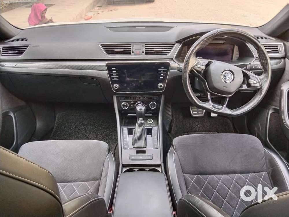 Skoda Superb [2020-ongoing] 1.8 Sportline, 2021, Petrol