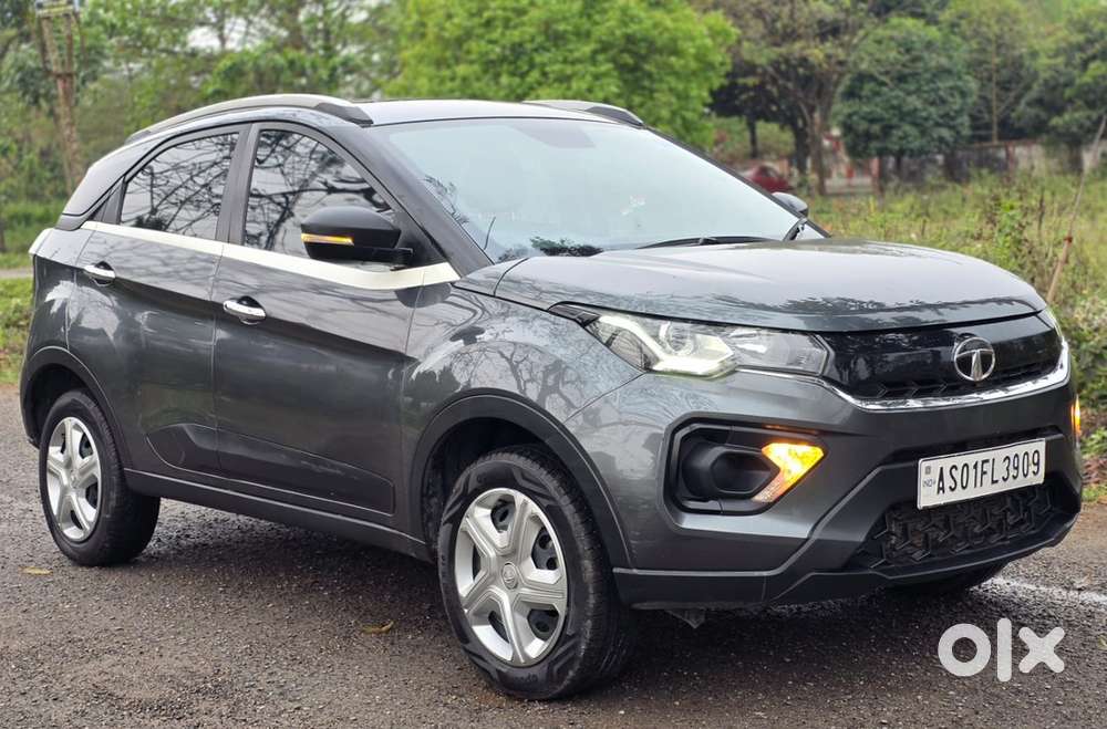 Tata Nexon 2023 Petrol 65000 Km Driven