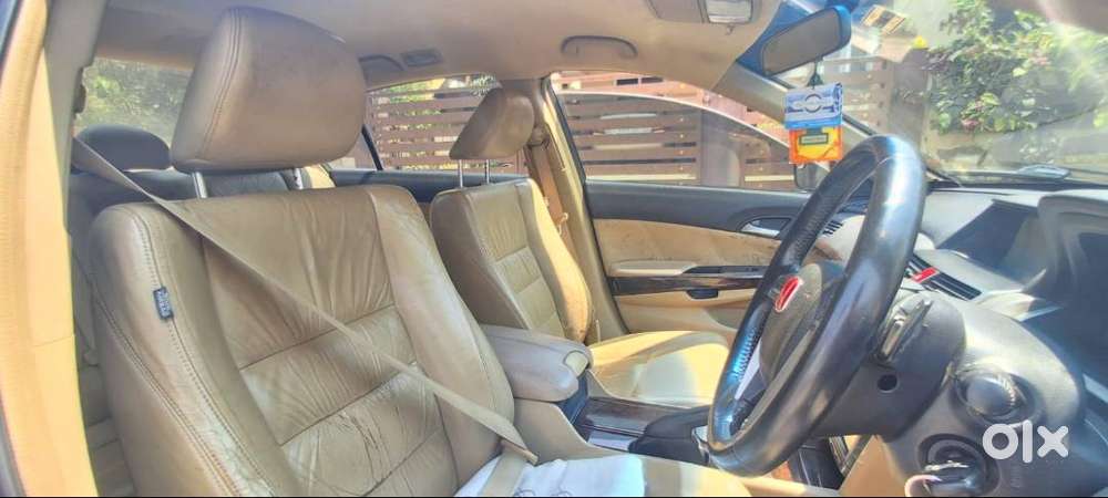 Honda Accord 2.4 Vtec Automatic  Black Beauty, Premium, Executive
