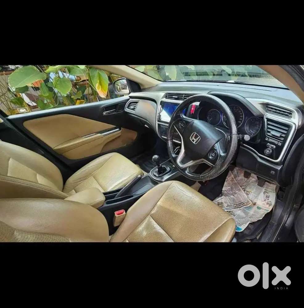 Doctor Used Vehicle Showroom Track