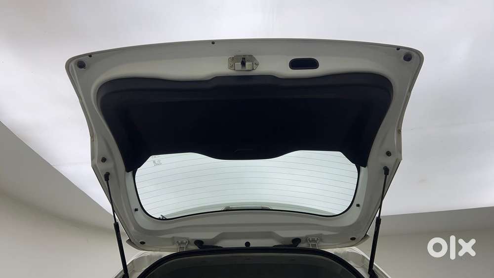 Maruti Suzuki Vitara Brezza 1.5 Zxi At, 2020, Petrol