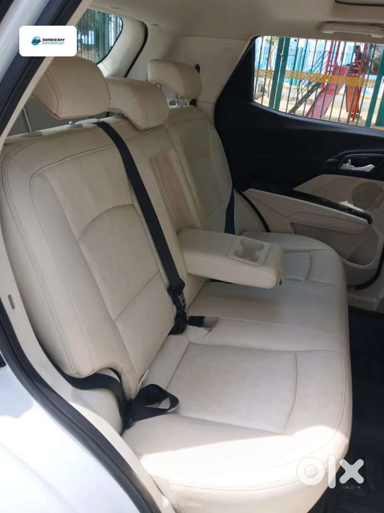 Mahindra Xuv 3xo Ax7 Diesel Mt, 2024, Diesel