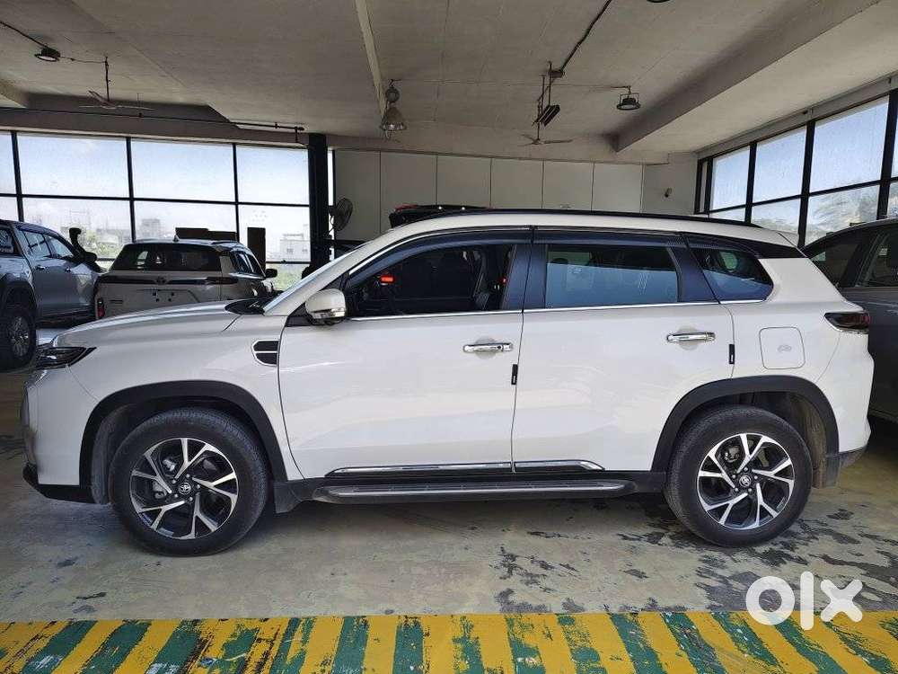 Toyota Urban Cruiser Hyryder 1.5 V Neo Drive, 2025, Petrol