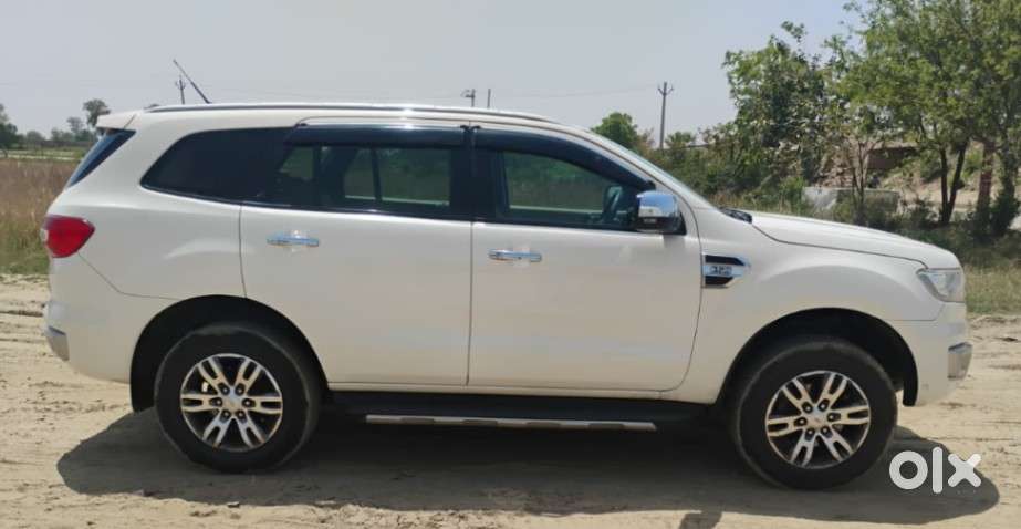 Ford Endeavour 3.2 Titanium At 4x4, 2017, Diesel