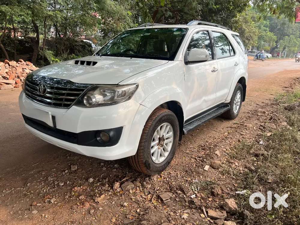 Toyota Fortuner 2014