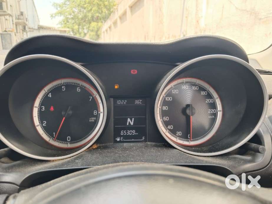 Maruti Suzuki Swift Amt Zxi, 2019, Petrol