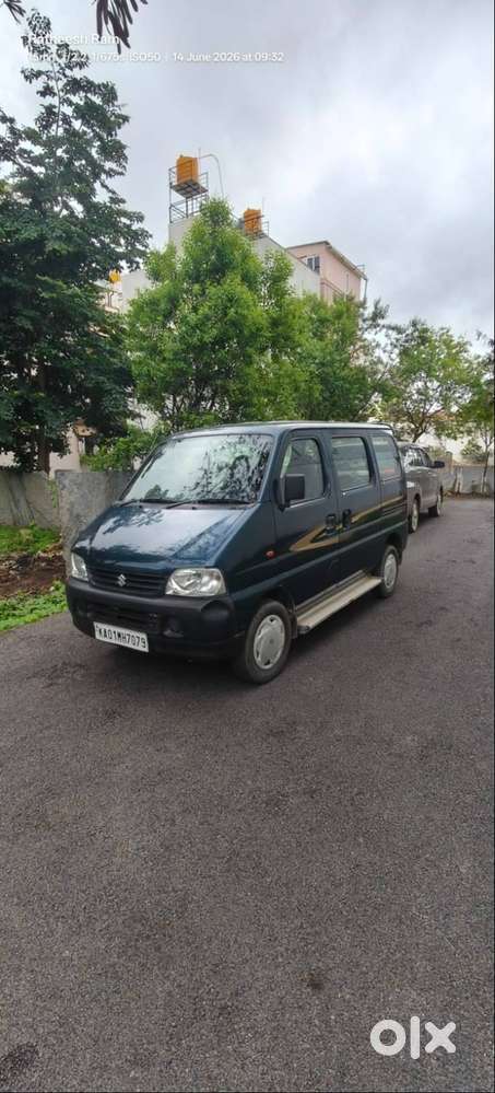 Maruti Suzuki Eeco 2011  5 Seater  Petrol  Well Maintained  Insura