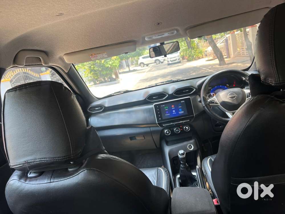 Nissan Magnite 1.0 Xv Premium, 2022, Petrol