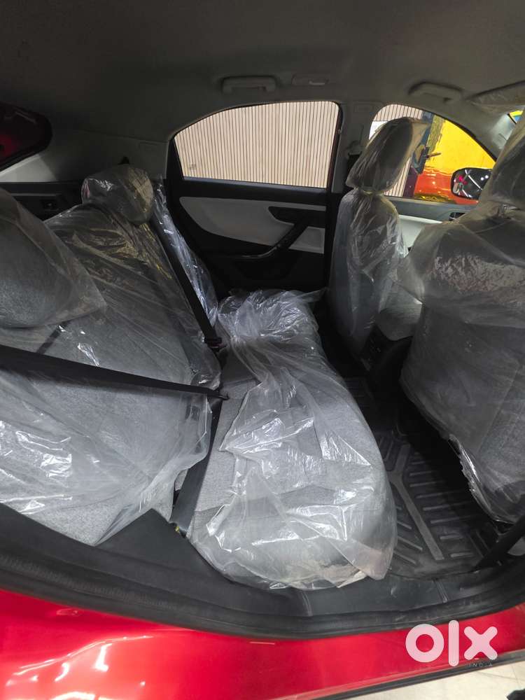 Tata Curvv S 1.2 Revotron Petrol 6mt, 2025, Petrol