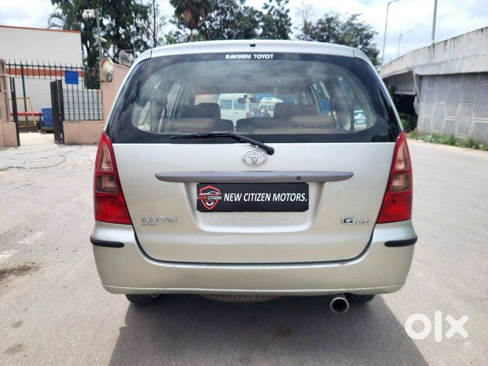 Toyota Innova 2.0 G (petrol) 8 Seater Bs Iv, 2005, Petrol