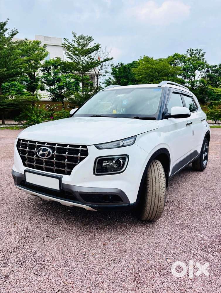 Hyundai Venue 2019 Petrol Well Maintained