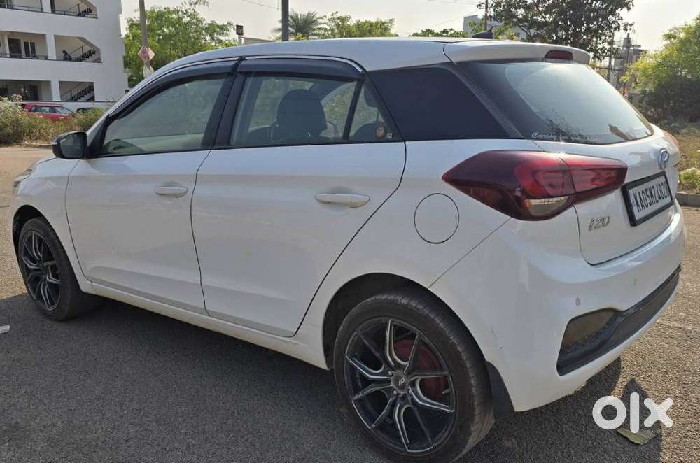 Hyundai I20 Sportz Plus Dual Tone, 2019, Petrol
