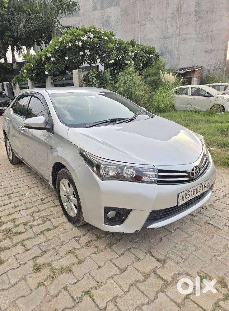 Toyota Corolla Altis 1.8 Gl, 2015, Petrol