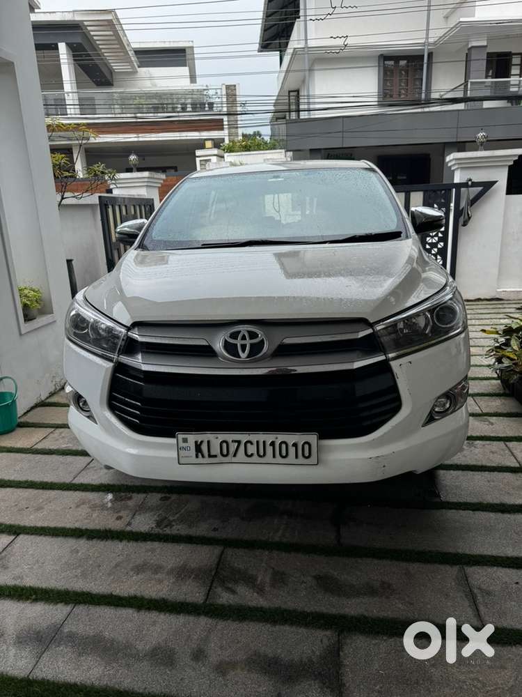 2020 Toyota Innova Crysta
