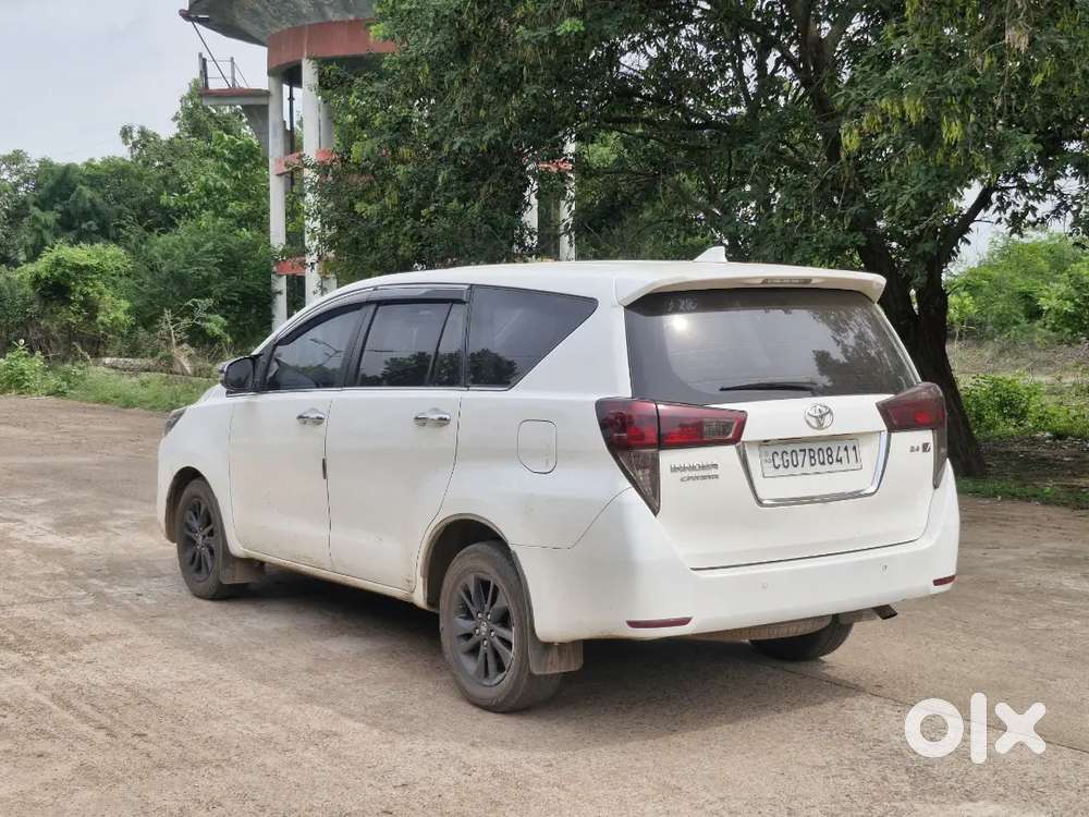 Toyota Innova Crysta 2019