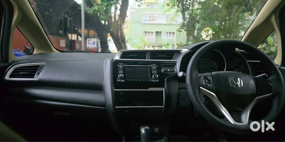 Honda Jazz V Automatic, 2016, Petrol