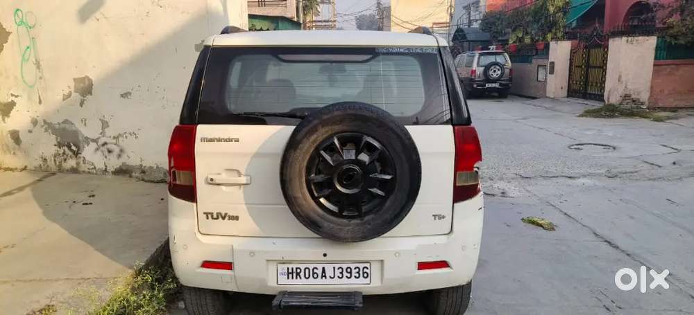 Mahindra Tuv 300 2016 Diesel 135000 Km Driven