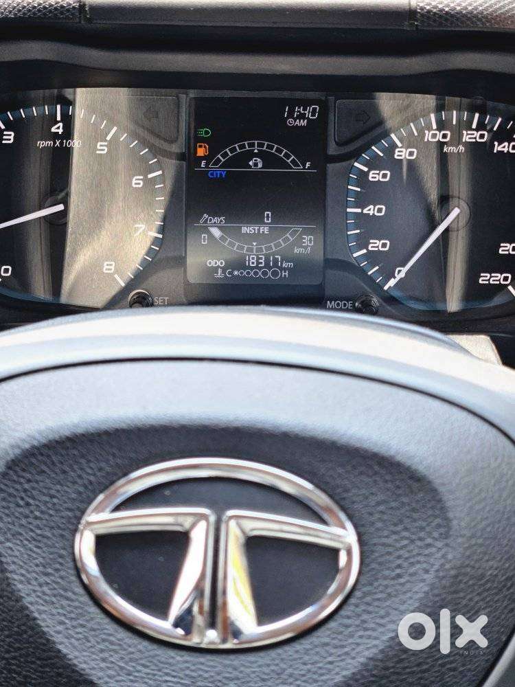 Tata Altroz Xz, 2022, Petrol