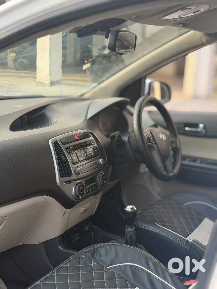 Hyundai I20 Sportz 1.2 Mt, 2013, Petrol