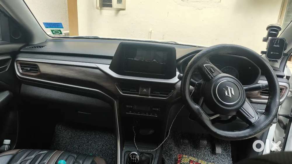 Maruti Suzuki Brezza 2025 Petrol 18500 Km Driven
