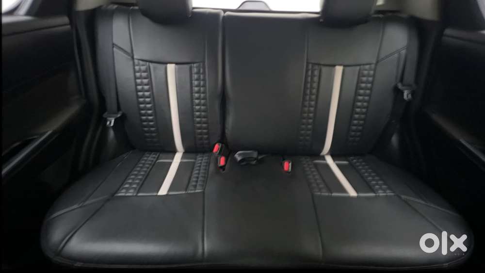 Maruti Suzuki Swift Vxi Optional, 2017, Petrol