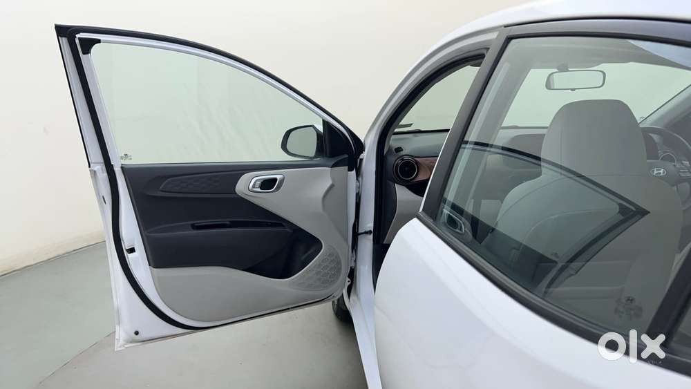 Hyundai Aura Sx 1.2 (o) Petrol, 2024, Petrol