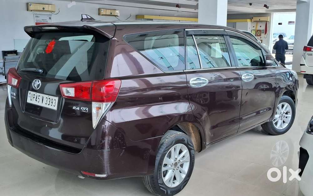 Toyota Innova Crysta 2.4 V, 2016, Diesel