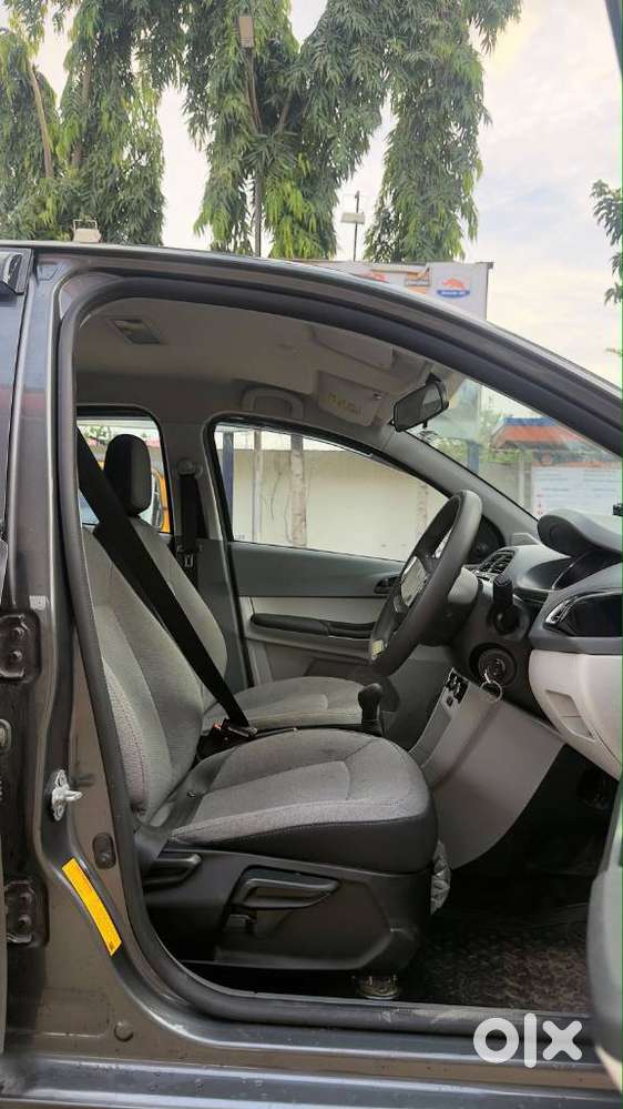 Tata Tiago 1.05 Revotorq Xm, 2025, Petrol