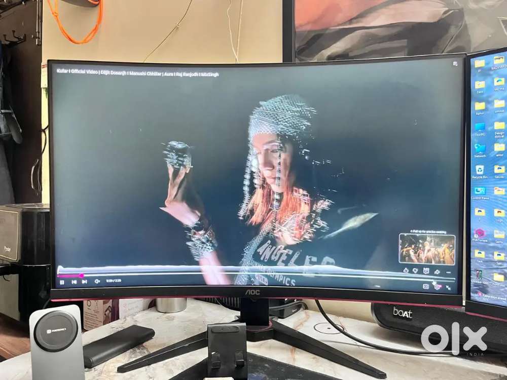 AOC gaming monitor 32 in Urgent sale