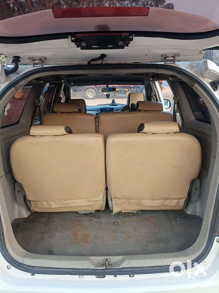 Toyota Innova [2013-2016] 2.5 G4 8 Str, 2014, Diesel