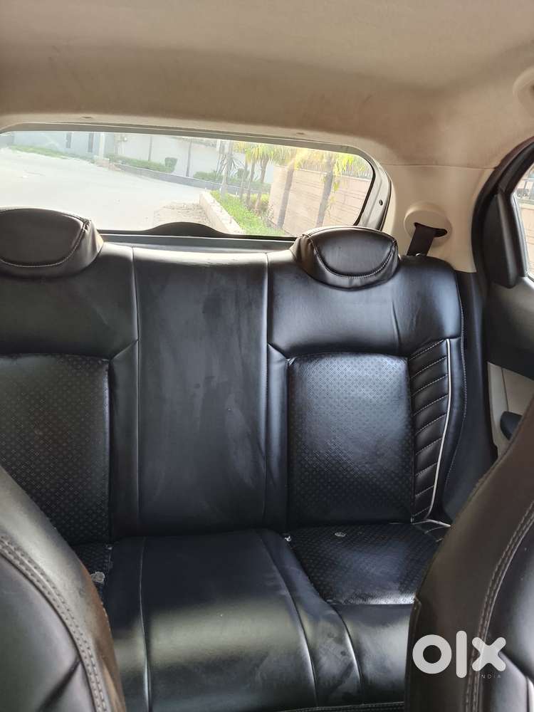 Tata Tiago 1.2 Revotron Xt (o), 2016, Petrol