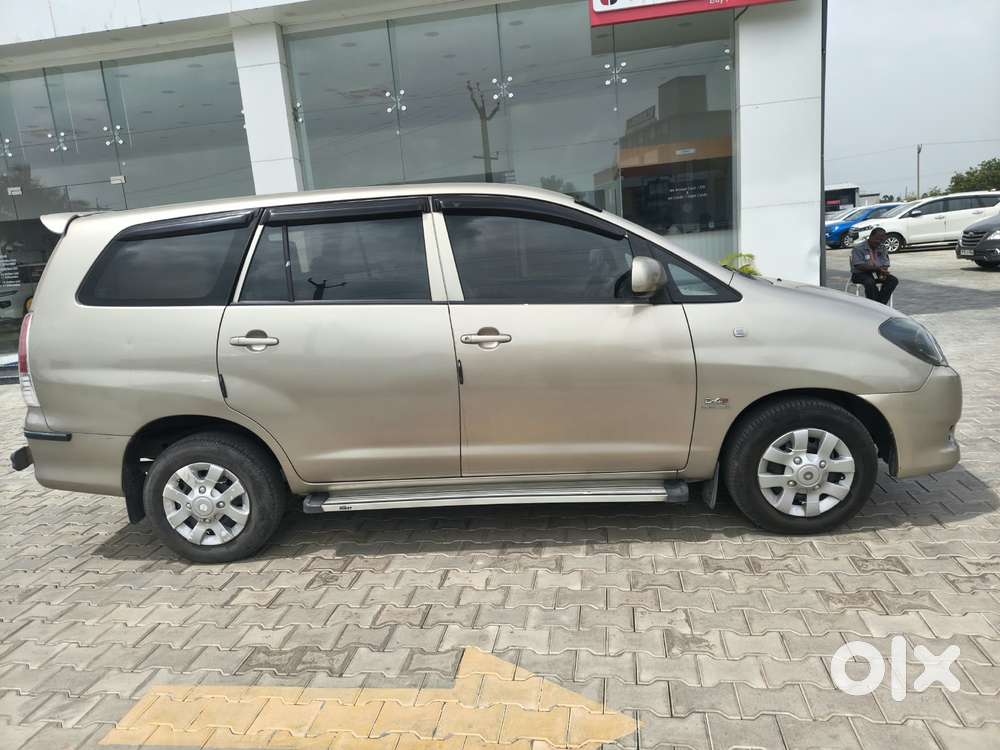 Toyota Innova 2.5 G4 Diesel 8-seater, 2011, Diesel