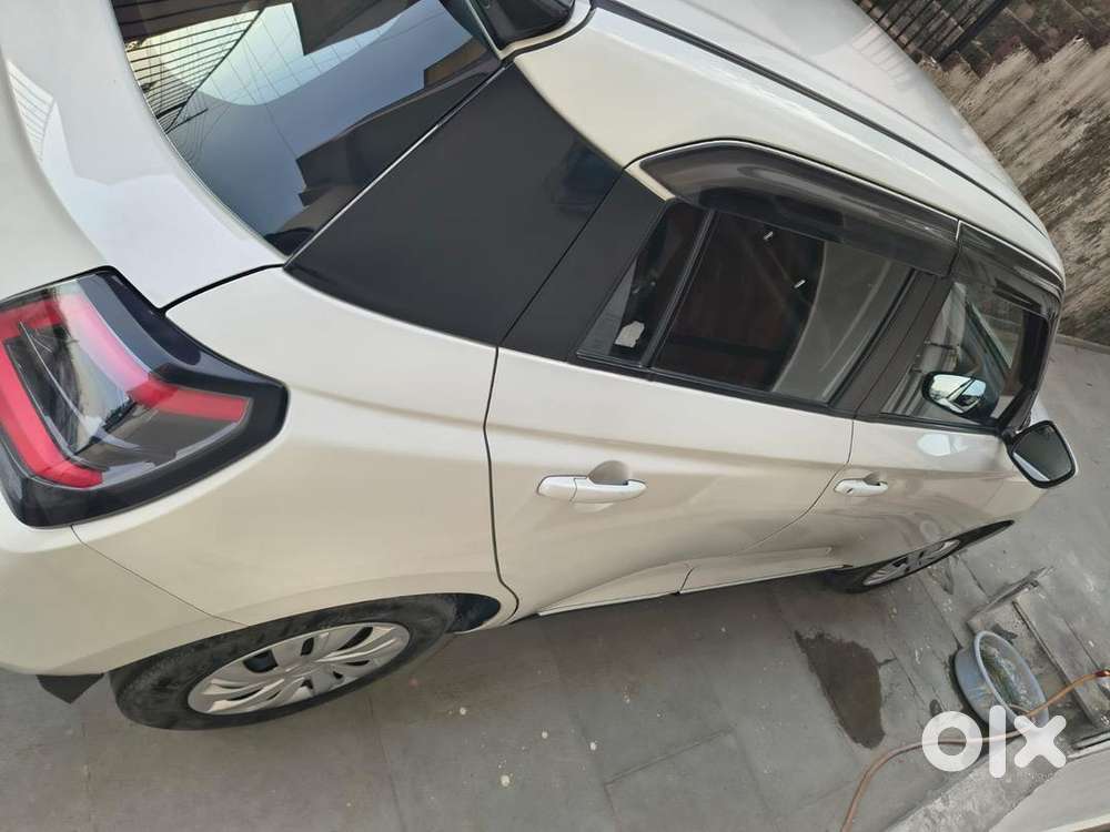 Maruti Suzuki New-gen Swift 2024 Petrol Well Maintained