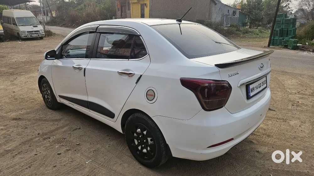 Hyundai Xcent 2017 Diesel 120000 Km Driven