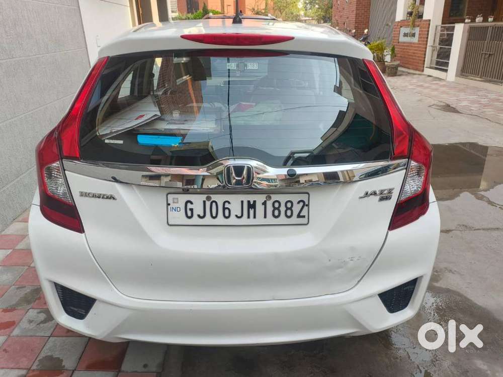 Honda Jazz 2015 Petrol Well Maintained