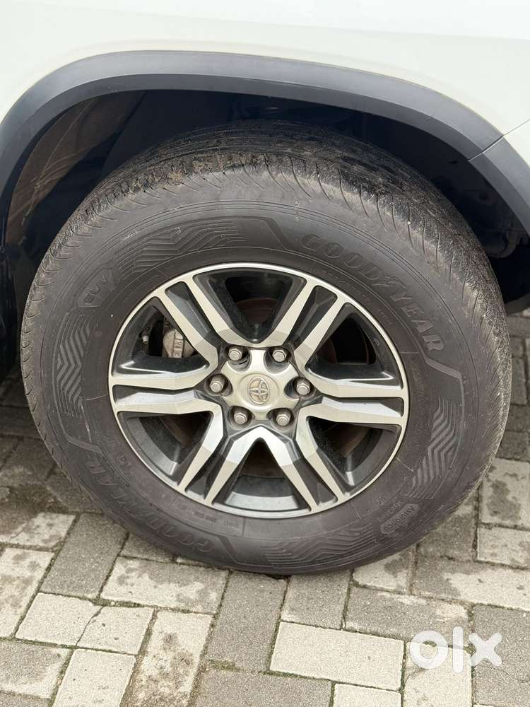 Toyota Fortuner 4x2 At 2.8 Diesel, 2023, Diesel