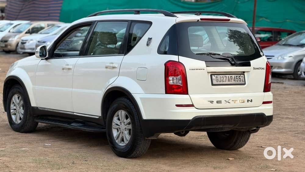 Mahindra Rexton, 2015, Diesel