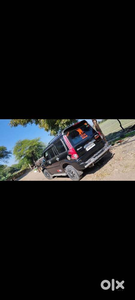 Mahindra Scorpio Lx Black Colour Mhawk 2.2 Litre Powerful Turbo Engine