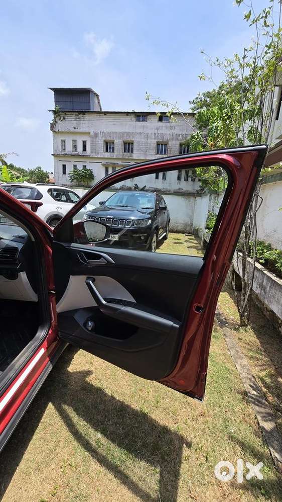 Volkswagen Taigun 1.0 Tsi At  Cherry Red  Single Owner  Low Km