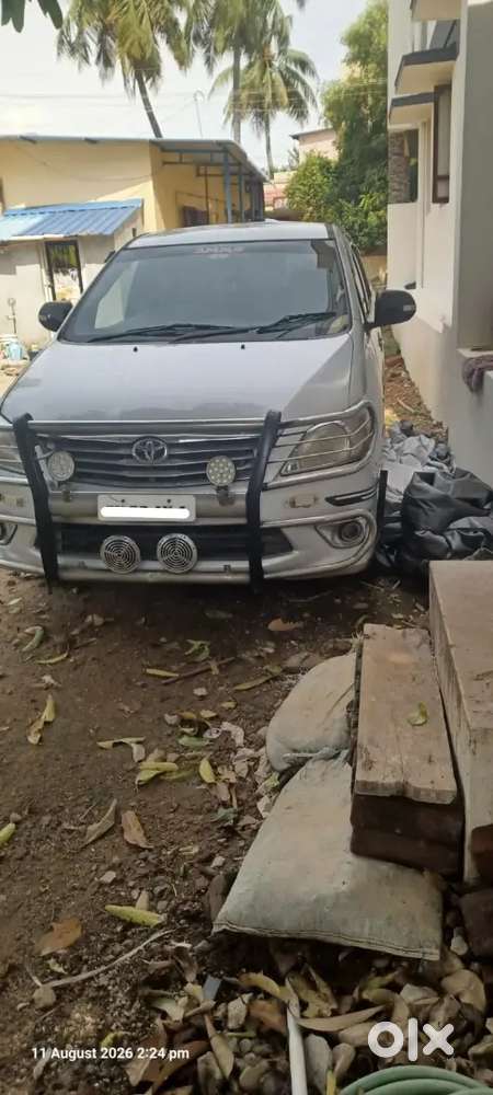 Toyota Innova 2.5 V