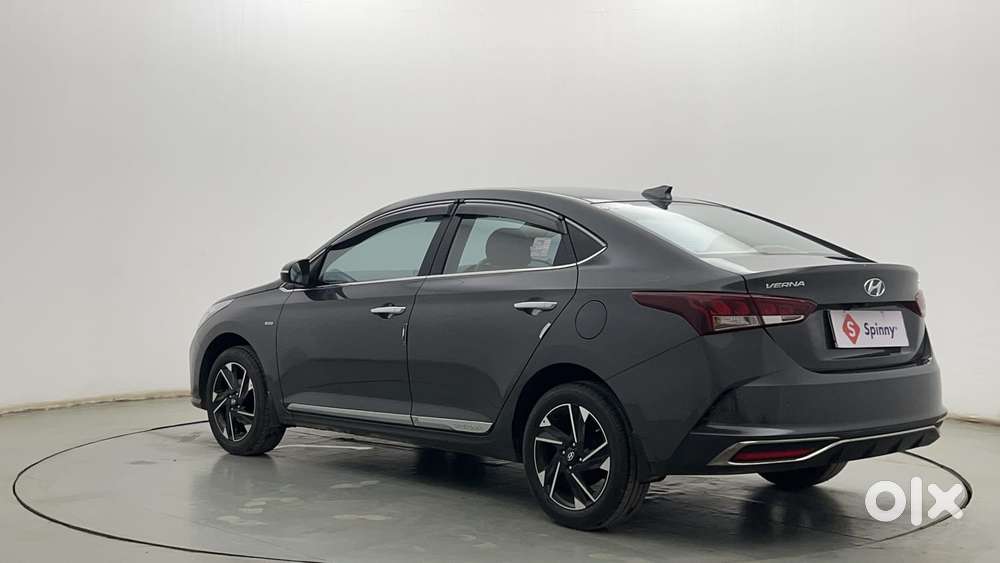 Hyundai Verna 1.5 Sx (o) Vtvt Ivt, 2022, Petrol