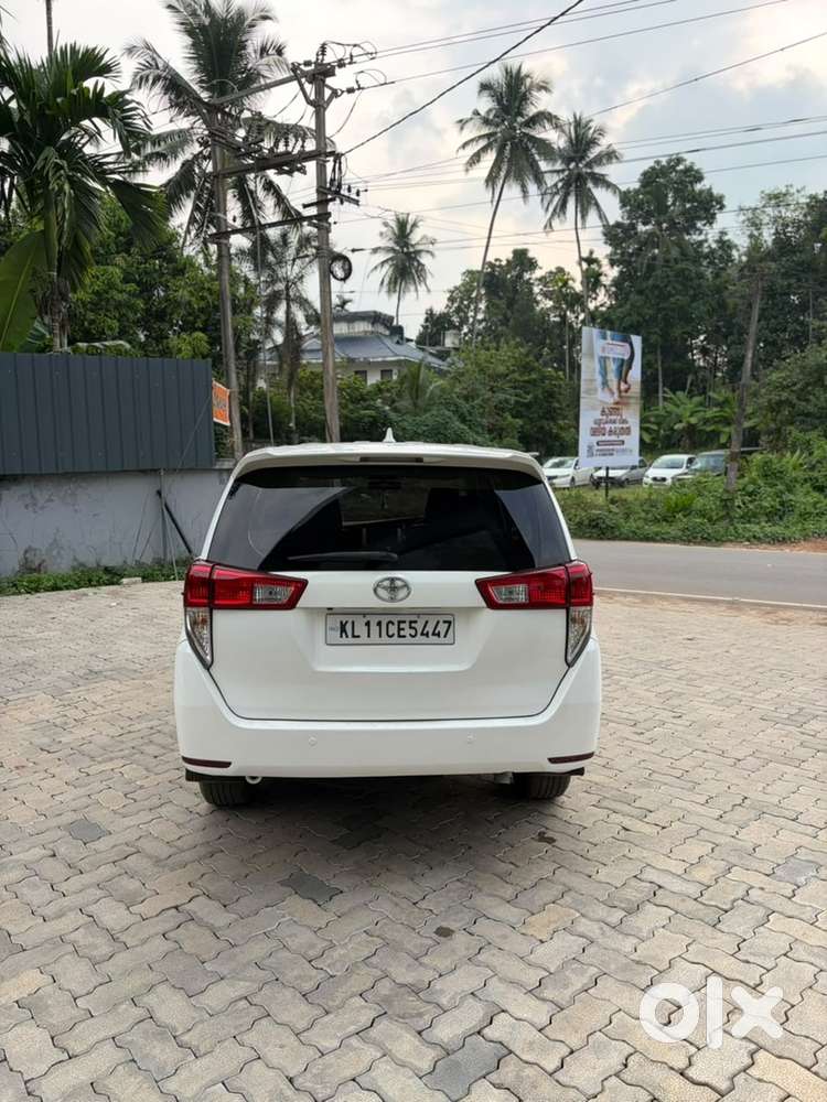 Toyota Innova Crysta Diesel 2016