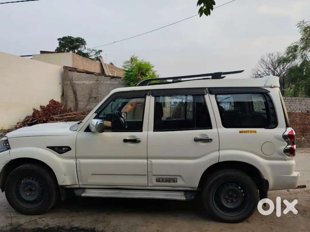 Mahindra Scorpio S5 Plus 2019