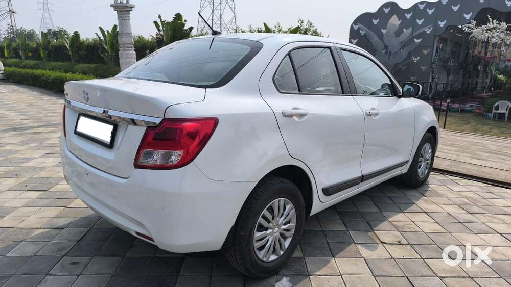 Maruti Suzuki Swift Dzire Vxi(o) Amt, 2022, Petrol